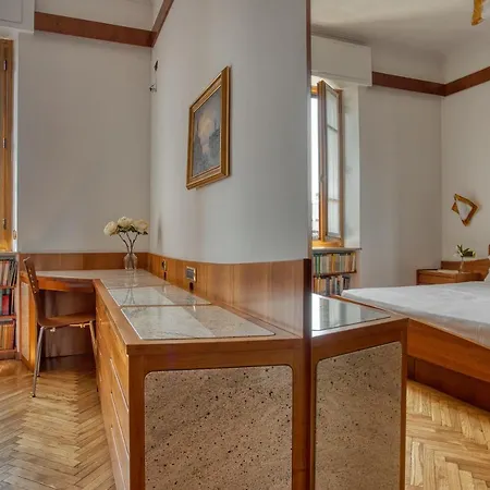 דירה Joivy Captivating Flat With Balcony מילאנו