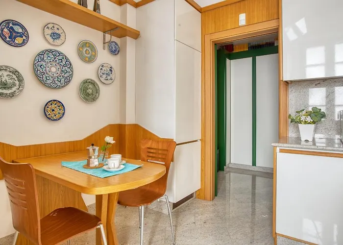 Joivy Captivating Flat With Balcony Апартаменты *
