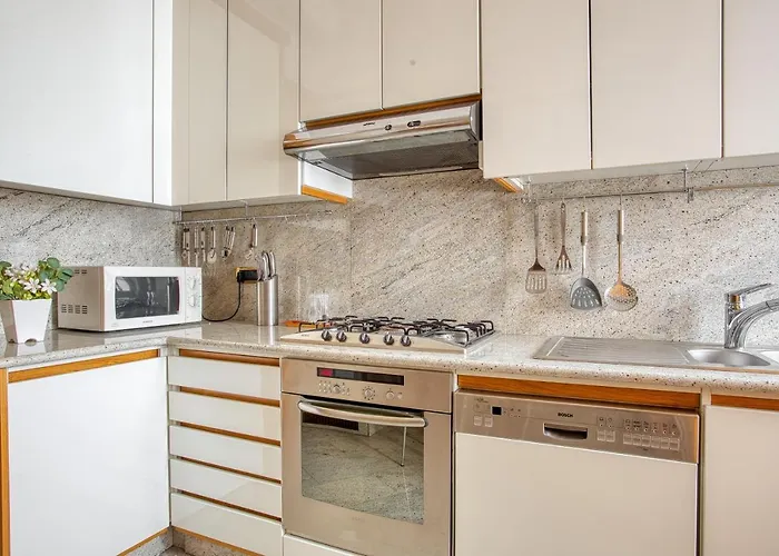 Joivy Captivating Flat With Balcony Апартаменты