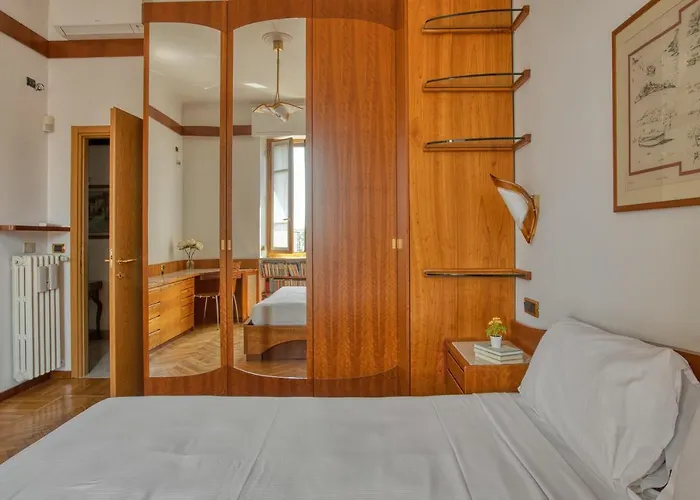 Joivy Captivating Flat With Balcony Апартаменты *