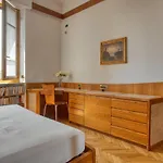 Joivy Captivating Flat With Balcony *
