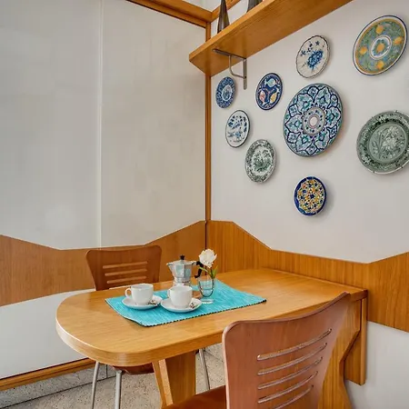 Joivy Captivating Flat With Balcony Apartamento *